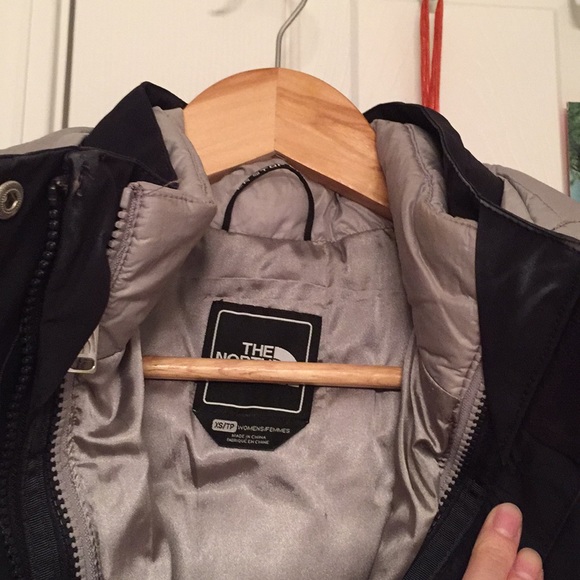 The north face 3 in 1 outwear - Picture 2 of 5
